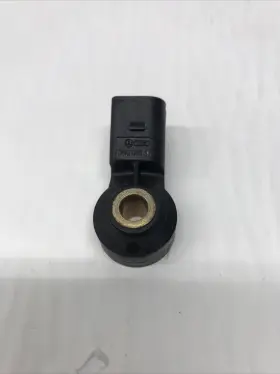 06M905377 AUDI Knock Sensor Q8 Quattro #3