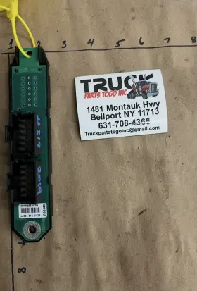 NA0355452126 FREIGHTLINER Electrical Connector Terminal Block