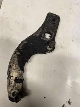 1176715 BMW Engine Exhaust Bracket E21 E30 E28 M10