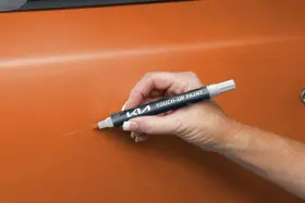 UA019-TU5014N20A KIA ACCESSORIES Touch Up Paint Pen Stinger
